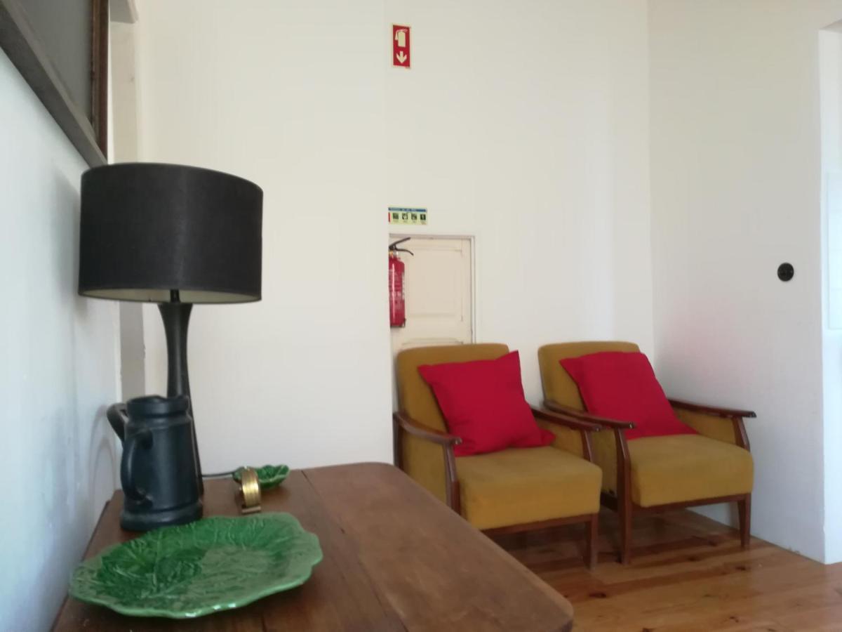 Casa Do Cristo Rei Apartment Almada Luaran gambar